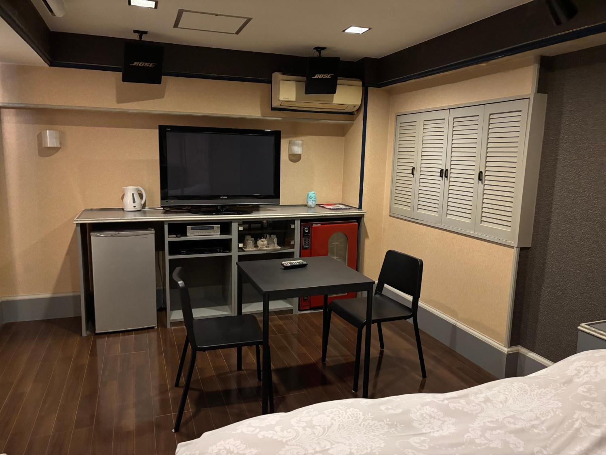 City Hotel Dolphin Tōkyō Extérieur photo