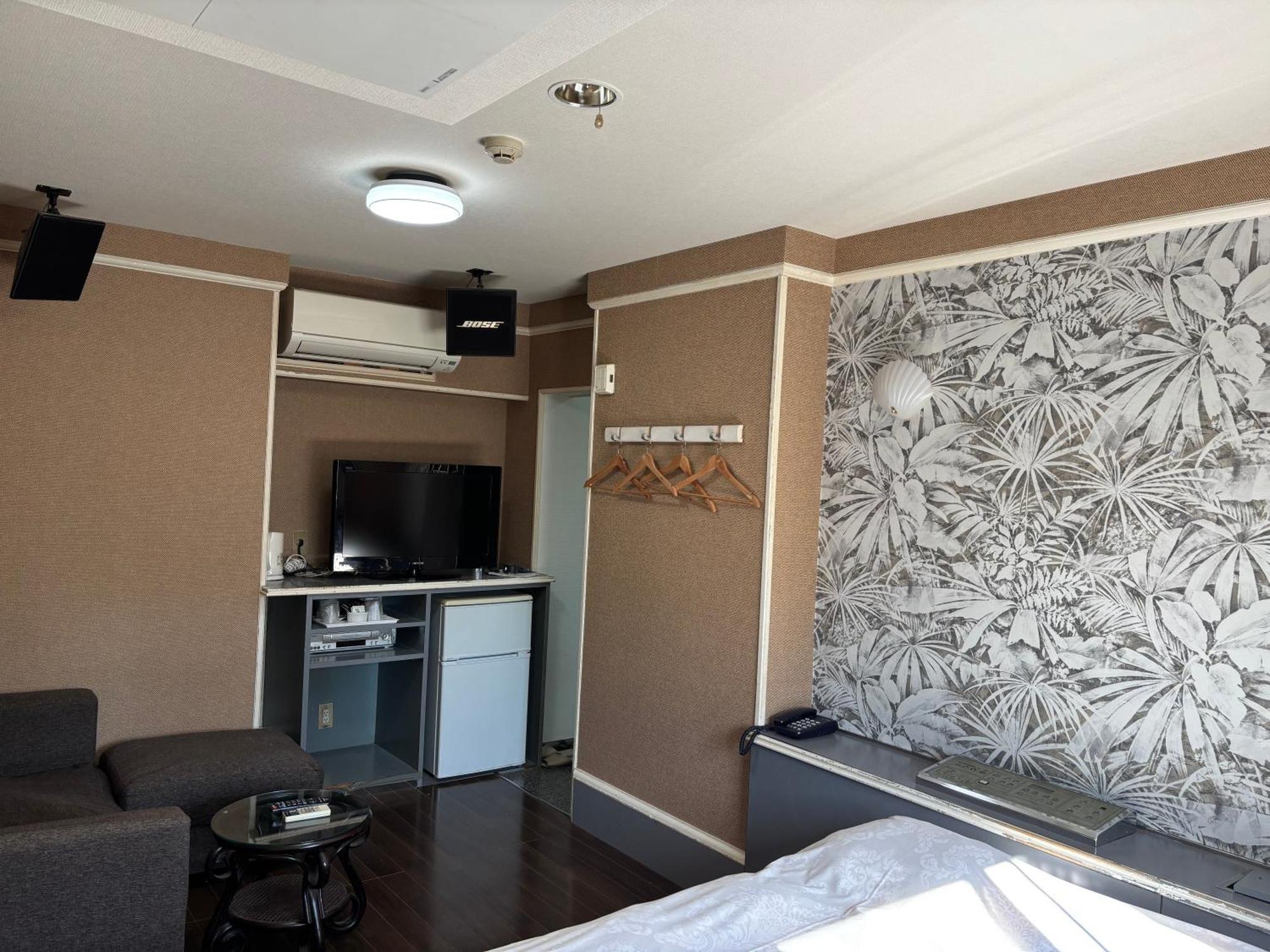City Hotel Dolphin Tōkyō Extérieur photo