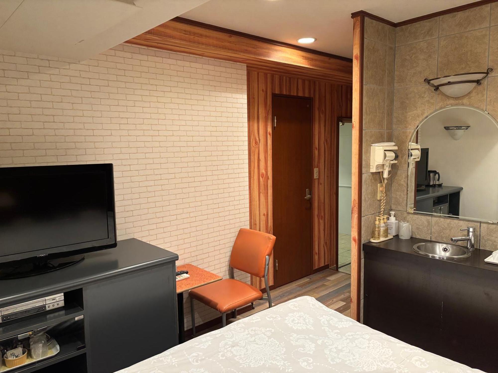 City Hotel Dolphin Tōkyō Extérieur photo