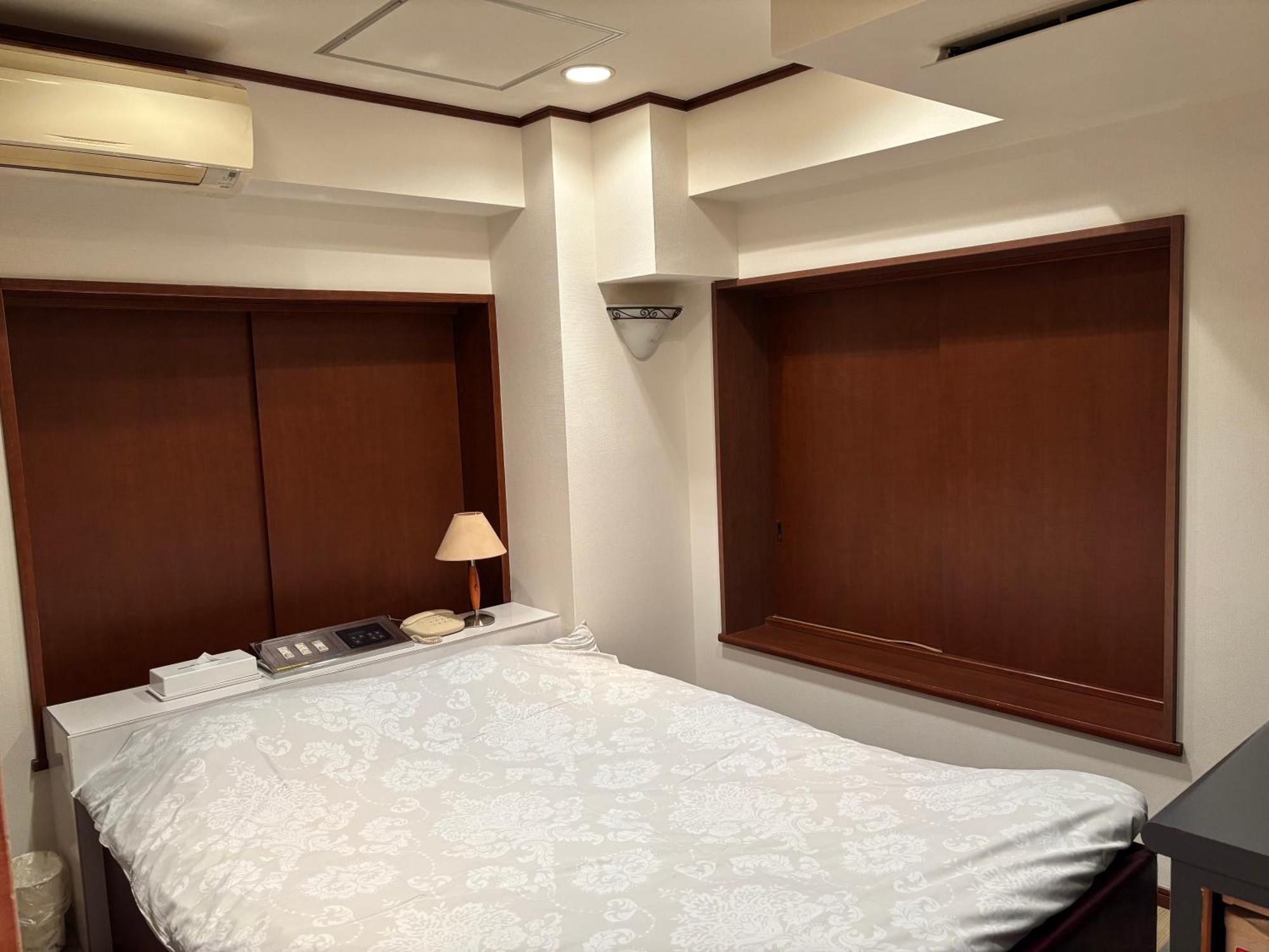City Hotel Dolphin Tōkyō Extérieur photo
